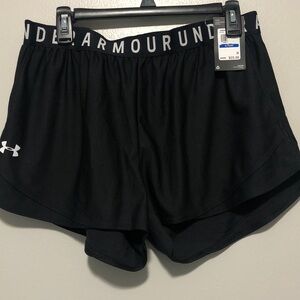 Under Armour Women's Athletic Black Shorts with pockets
